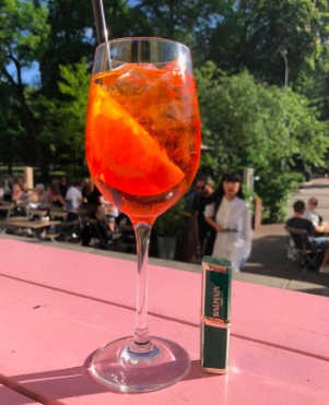 Aperol Spritz på Litteraturhuset.