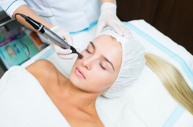 Microneedling vs Laser - What You Need To Know