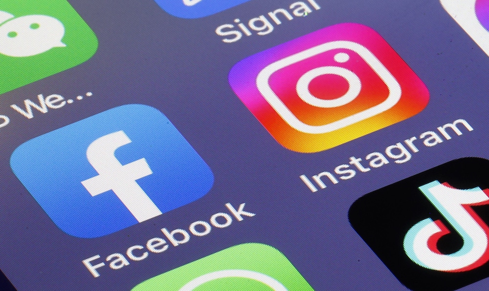 Snart kan du betale for å bli verifisert på Instagram og Facebook