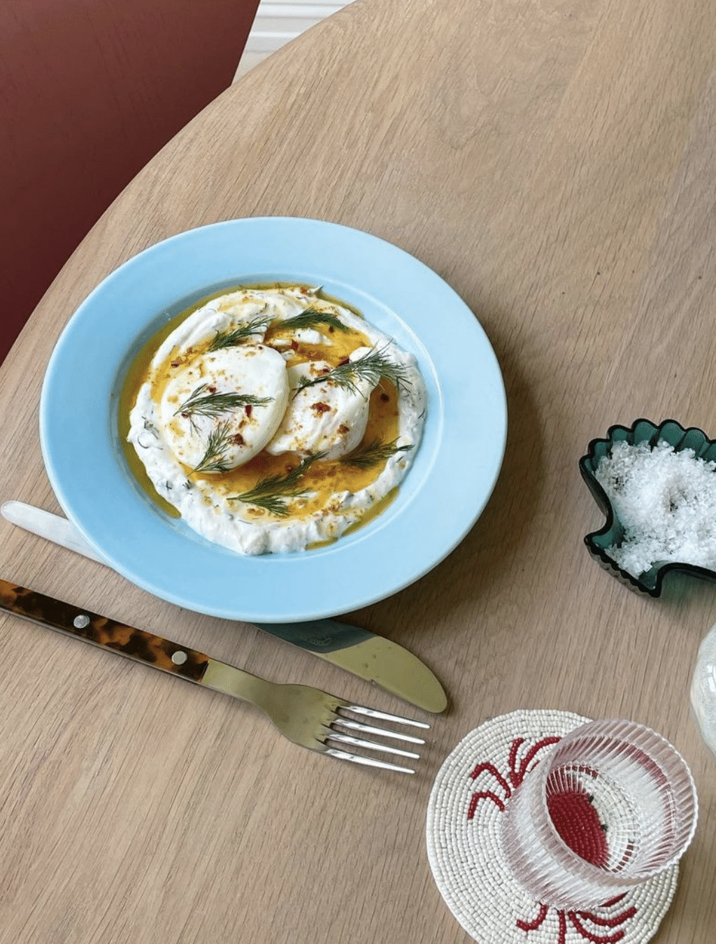Oppskrift på tyrkiske egg og Julies beste posjeringstriks finner du her! Foto: Instagram/ @juliesmatblogg